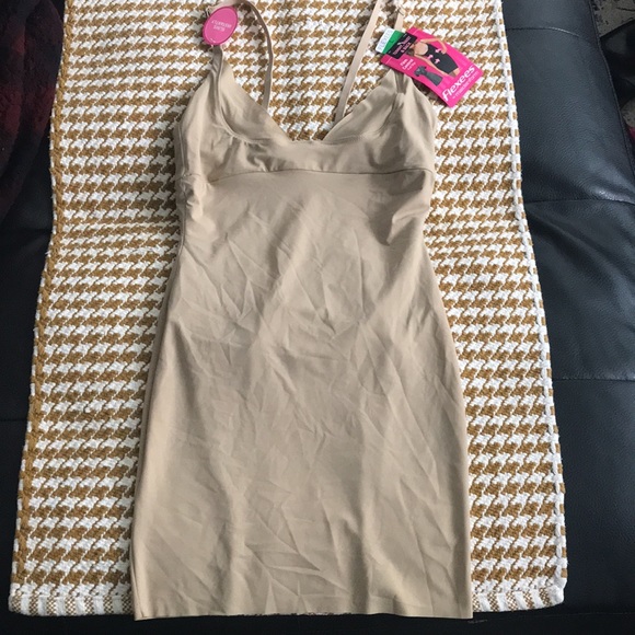 Tummy, Waist & Back Firm Control Full Slip